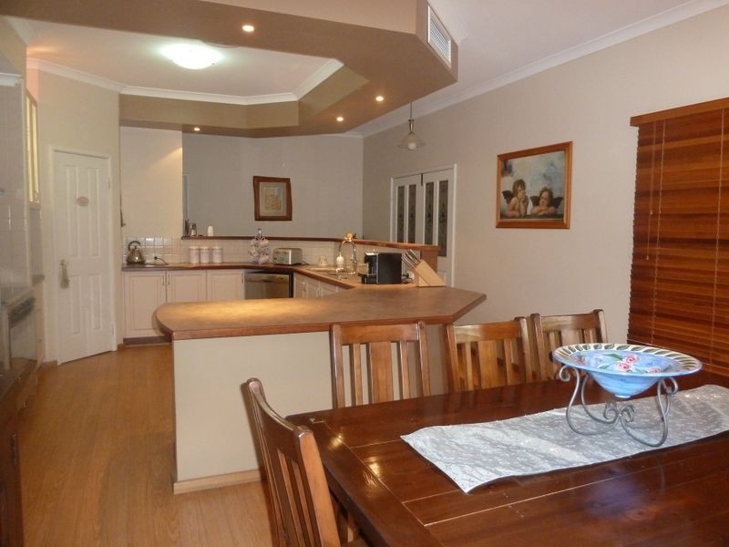 13 Magenta Close, Thornlie WA 6108