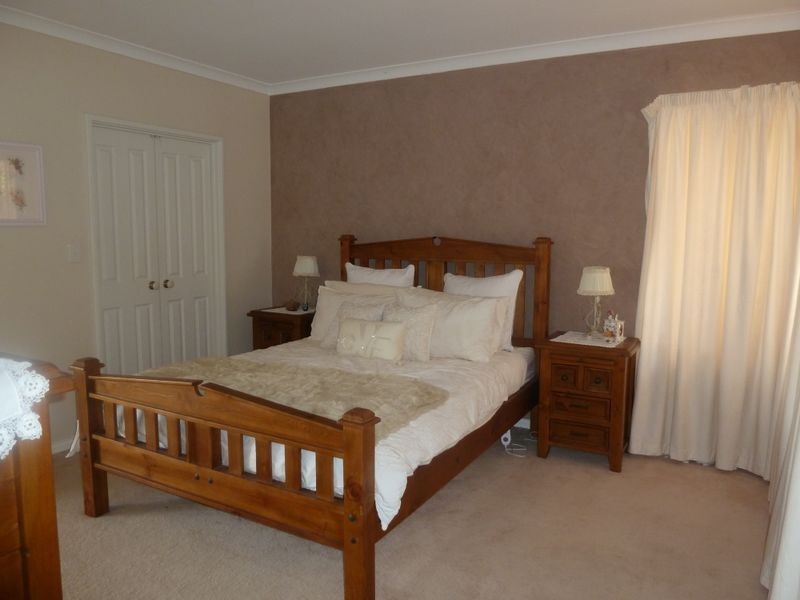 13 Magenta Close, Thornlie WA 6108