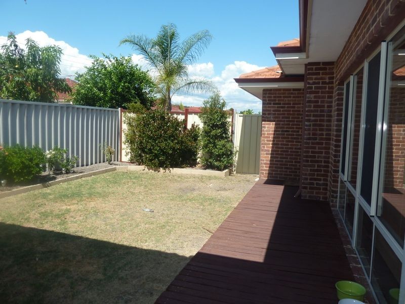 13 Magenta Close, Thornlie WA 6108