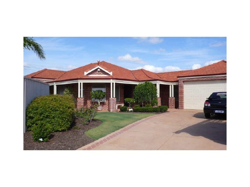 13 Magenta Close, Thornlie WA 6108