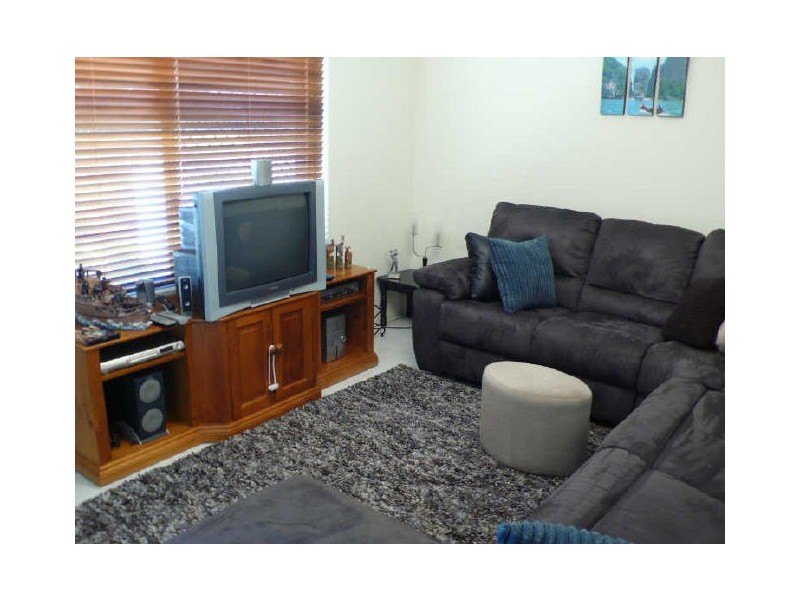 16 Barnfield Court, Seville Grove WA 6112