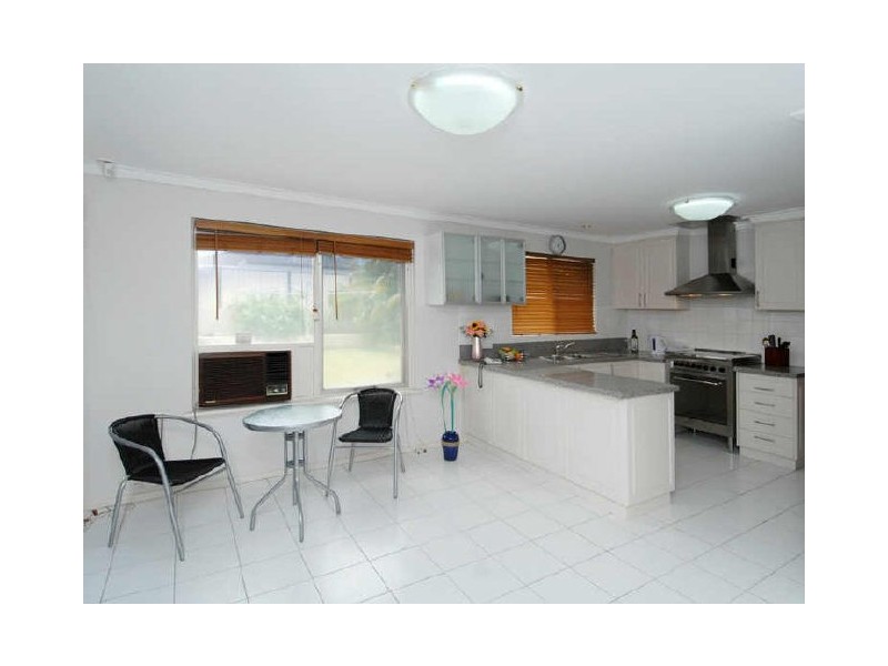 23 Mildenhall Street, Huntingdale WA 6110