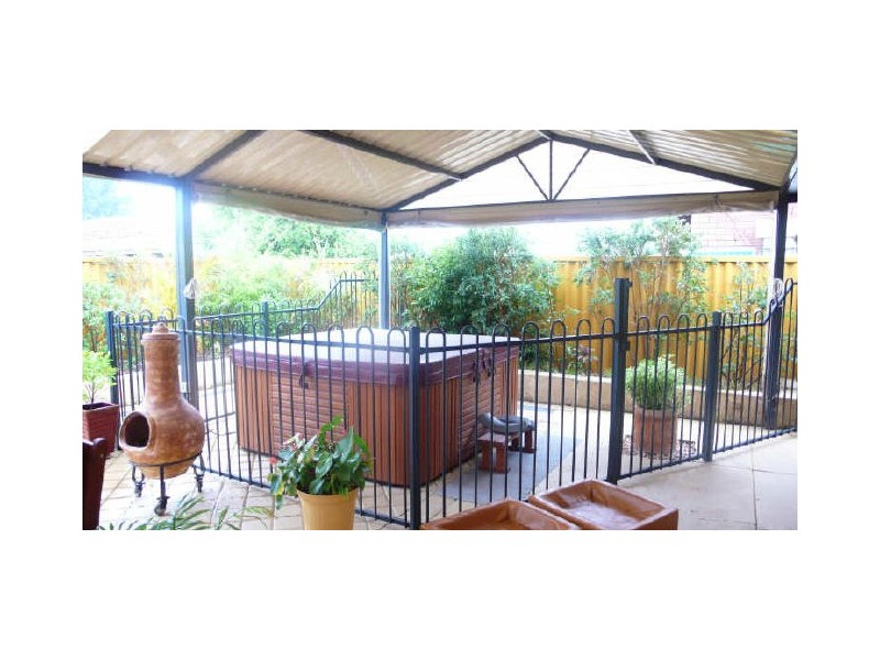 3 Elvington Way, Thornlie WA 6108