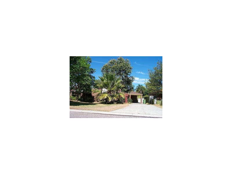 18 Regal Drive, Thornlie WA 6108