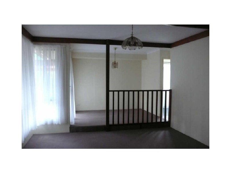 18 Regal Drive, Thornlie WA 6108