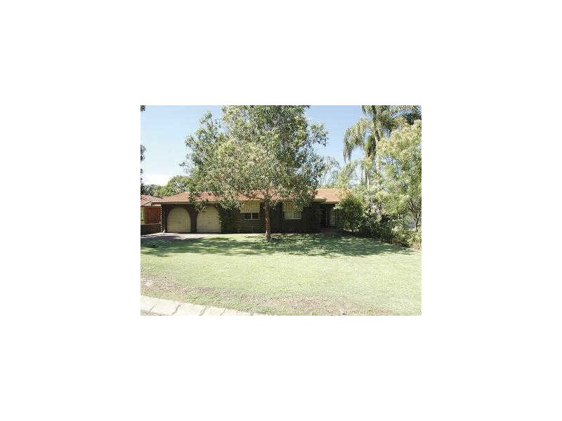38 Regency Drive, Thornlie WA 6108