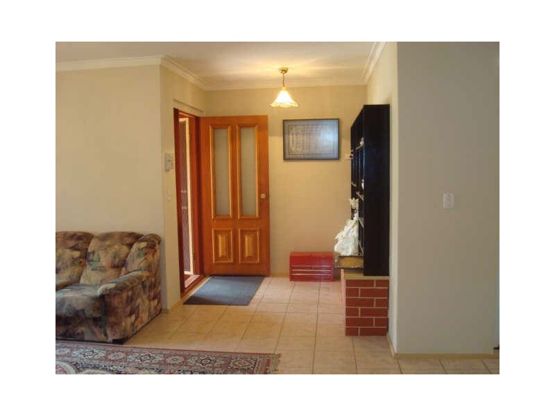 3 Westerham Way, Huntingdale WA 6110