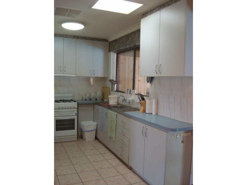 3 Westerham Way, Huntingdale WA 6110