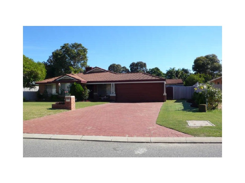3 Exmouth Place, Thornlie WA 6108