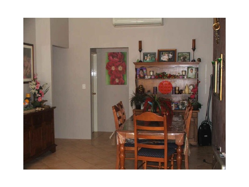 3 Exmouth Place, Thornlie WA 6108