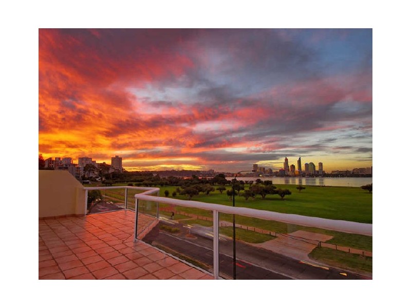 207 Mill Point Road, South Perth WA 6151