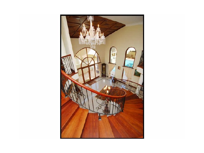 207 Mill Point Road, South Perth WA 6151