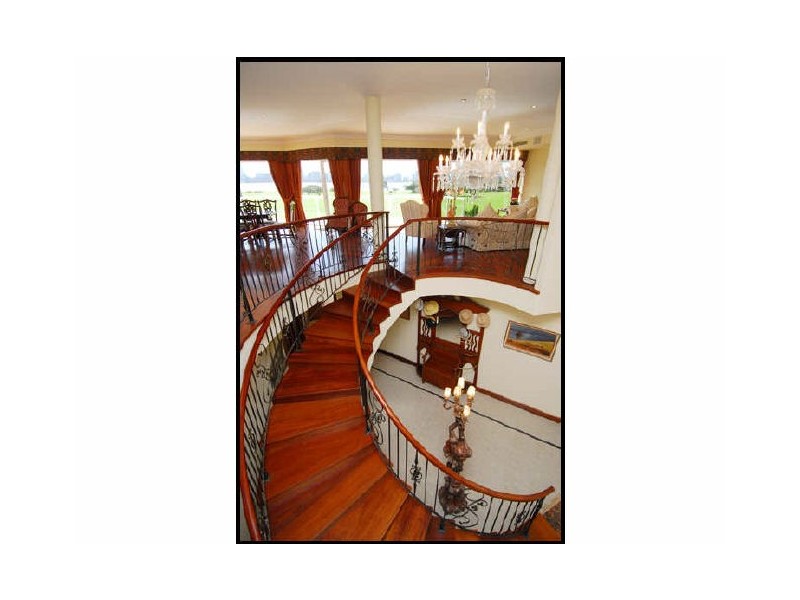 207 Mill Point Road, South Perth WA 6151