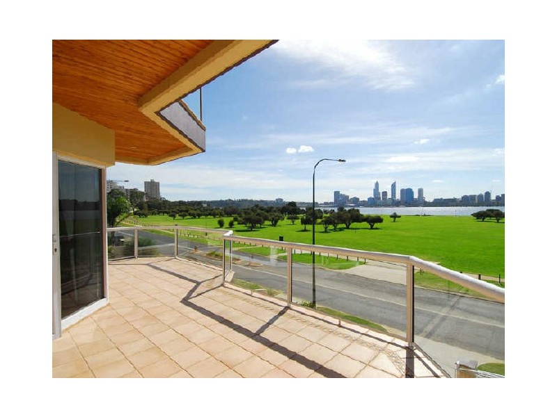 207 Mill Point Road, South Perth WA 6151