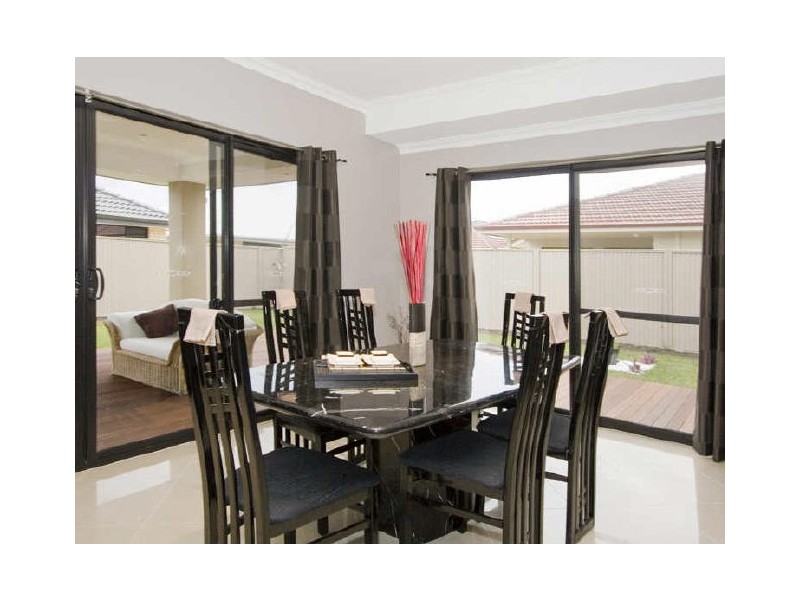 14 Shenstone Road, Southern River WA 6110