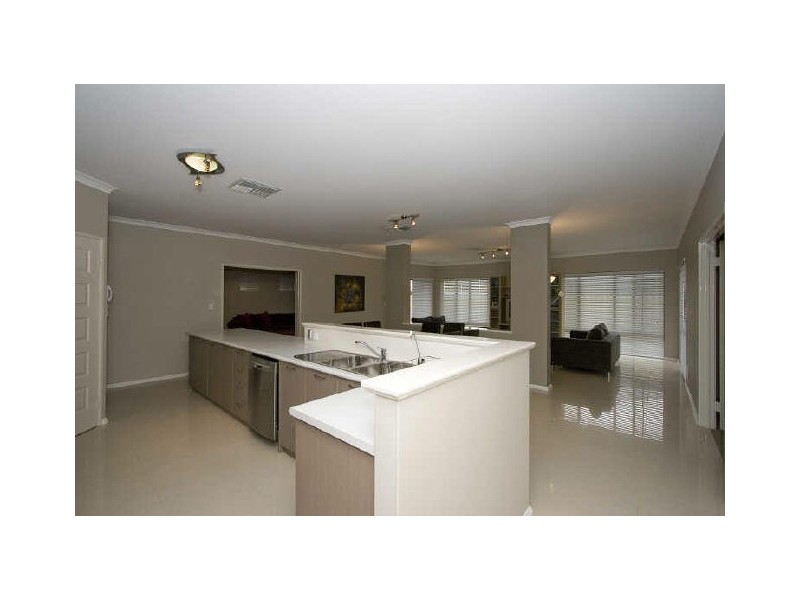 8 Stortford Road, Southern River WA 6110