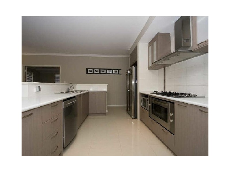 8 Stortford Road, Southern River WA 6110