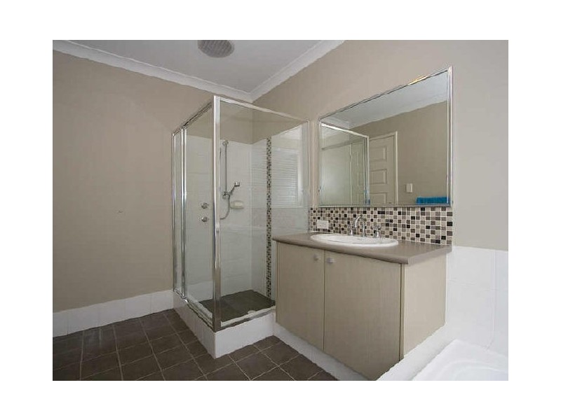 8 Stortford Road, Southern River WA 6110