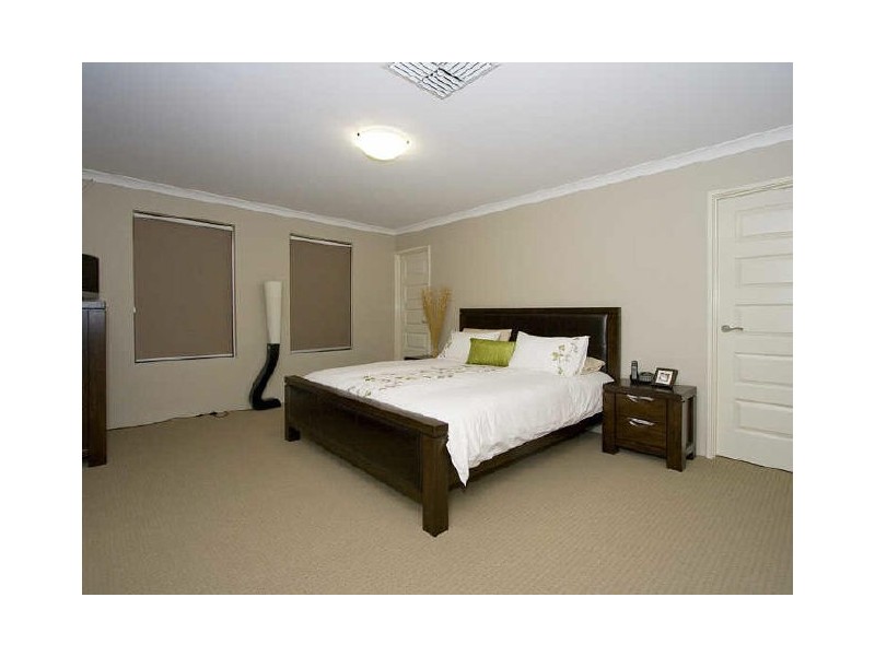 8 Stortford Road, Southern River WA 6110