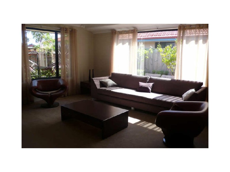 27 Buttercup Parkway, Halls Head WA 6210