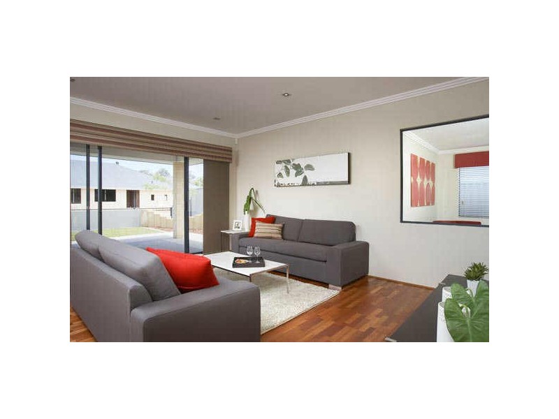 13 Barcoo Bend, Hammond Park WA 6164