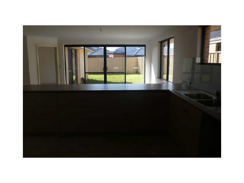 59 Towncentre Drive, Thornlie WA 6108