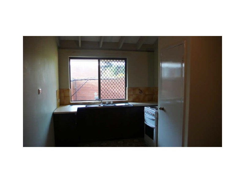 Unit 8/3 Menzies Place, Thornlie WA 6108