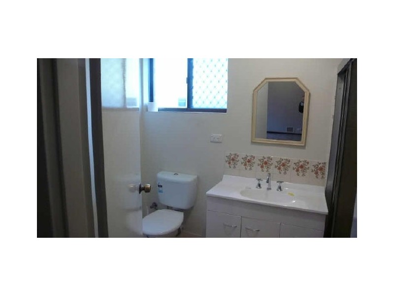 Unit 8/3 Menzies Place, Thornlie WA 6108