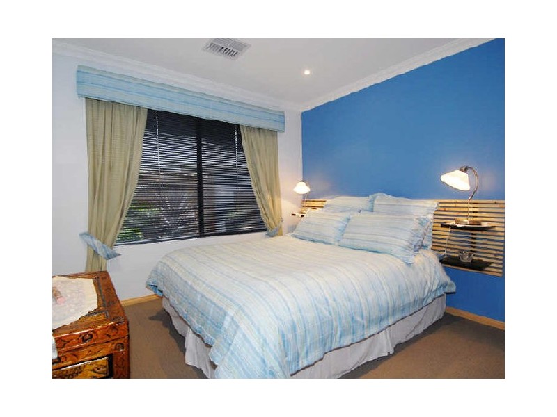 8 Madras Way, Southern River WA 6110