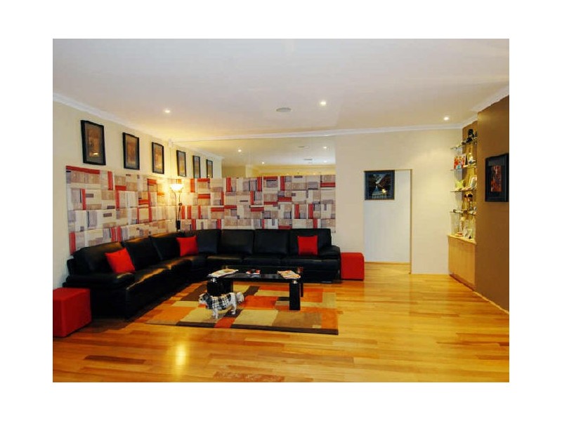 8 Madras Way, Southern River WA 6110