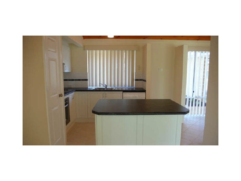 16 Bullfinch Street, Huntingdale WA 6110