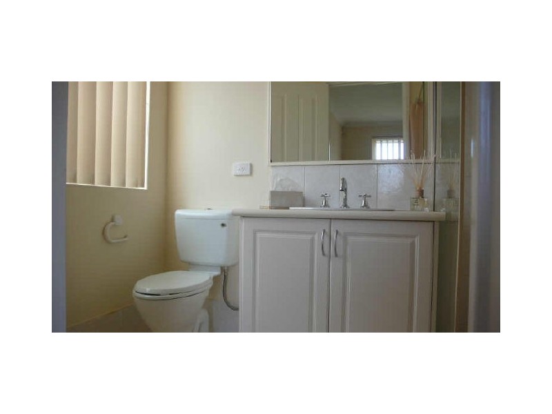 16 Bullfinch Street, Huntingdale WA 6110