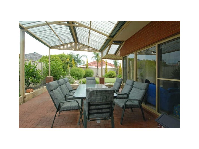 6 Burford Place, Canning Vale WA 6155