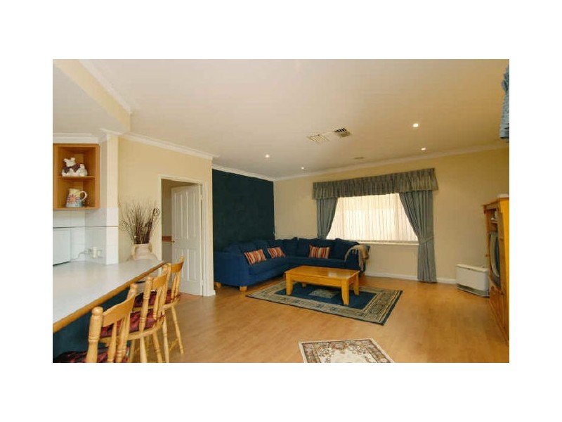 81 Sandringham Prom, Canning Vale WA 6155