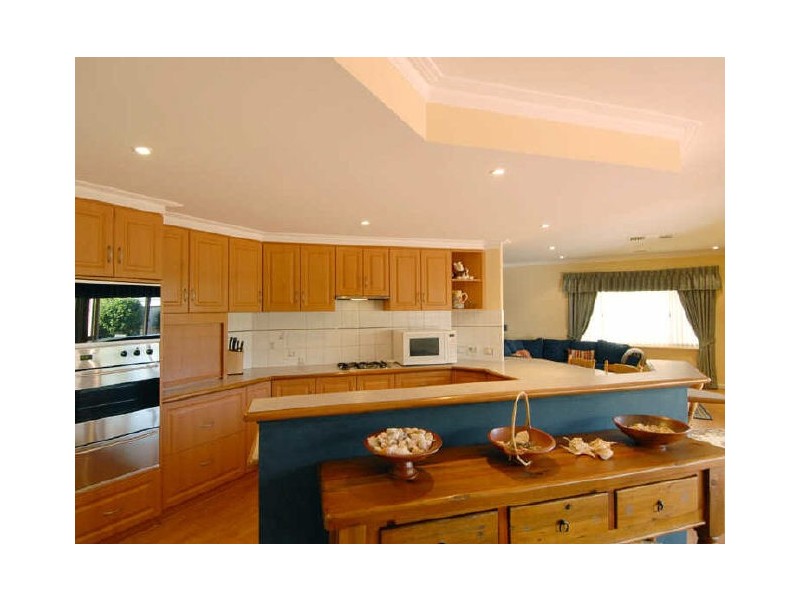 81 Sandringham Prom, Canning Vale WA 6155