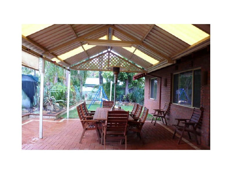 4 McLeish Place, Thornlie WA 6108