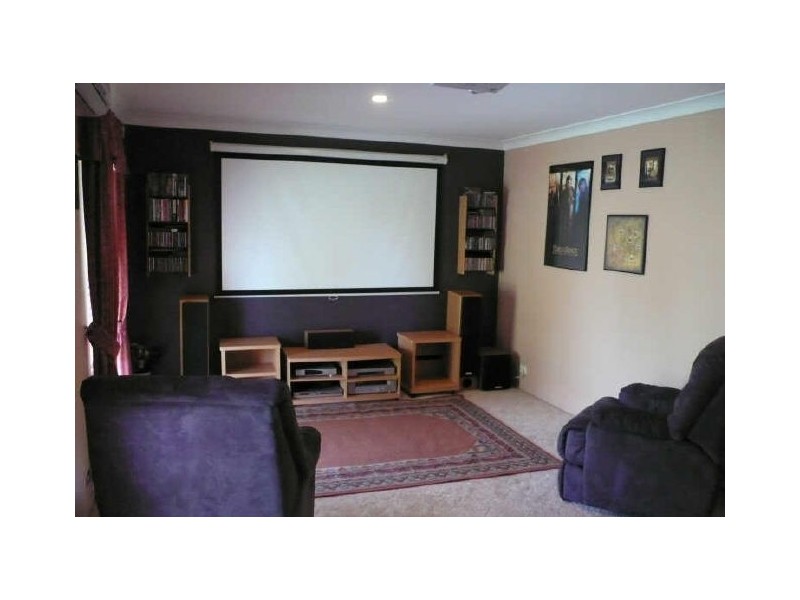 4 McLeish Place, Thornlie WA 6108