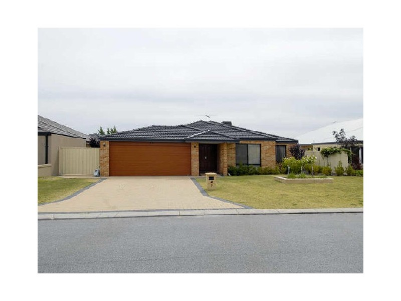7 Blade Road, Canning Vale WA 6155