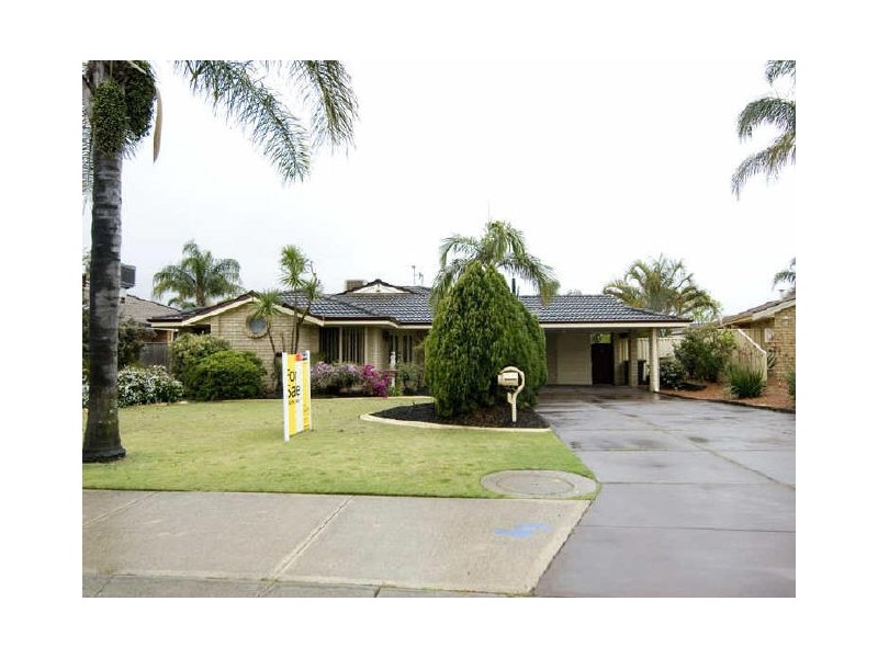 10 Hickory Drive, Thornlie WA 6108