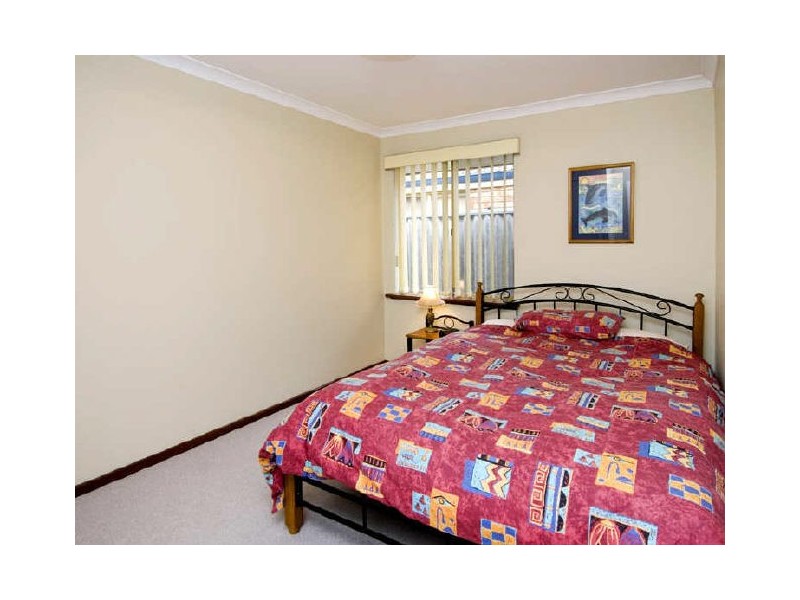 10 Hickory Drive, Thornlie WA 6108