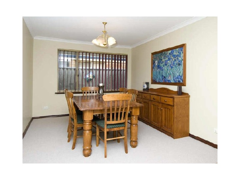 10 Hickory Drive, Thornlie WA 6108