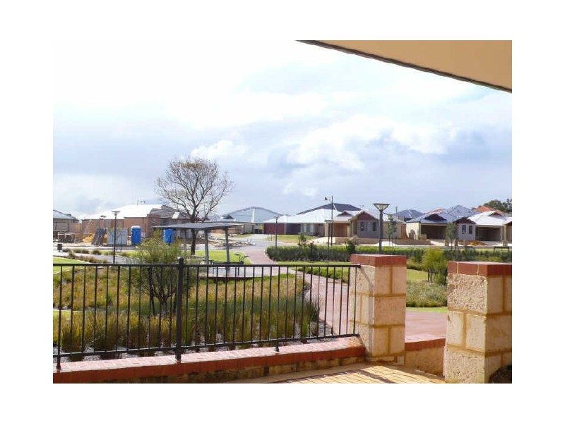 10 Serotina Lane, Aubin Grove WA 6164