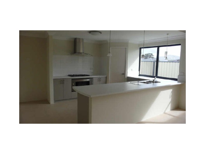 23 Jester Parkway, Meadow Springs WA 6210