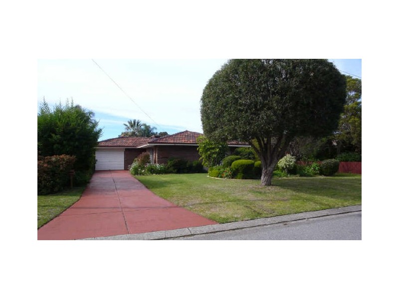 48 Kestrel Way, Thornlie WA 6108