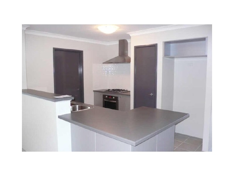 2/30 Wiltshire Avenue, Thornlie WA 6108