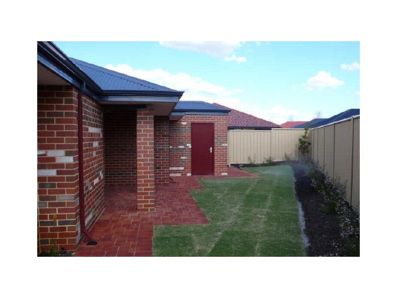 2/30 Wiltshire Avenue, Thornlie WA 6108