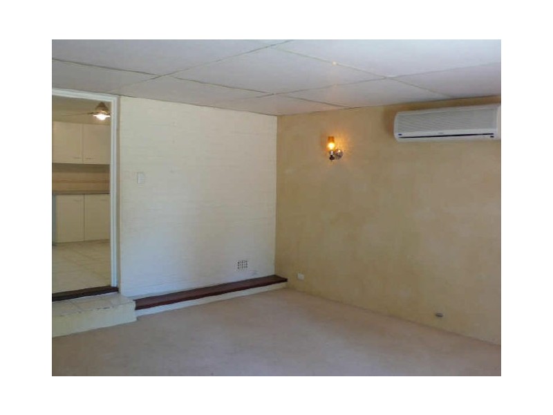 30 Glyndebourne Avenue, Thornlie WA 6108