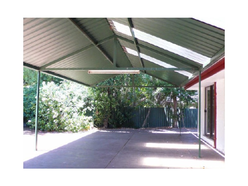 30 Glyndebourne Avenue, Thornlie WA 6108