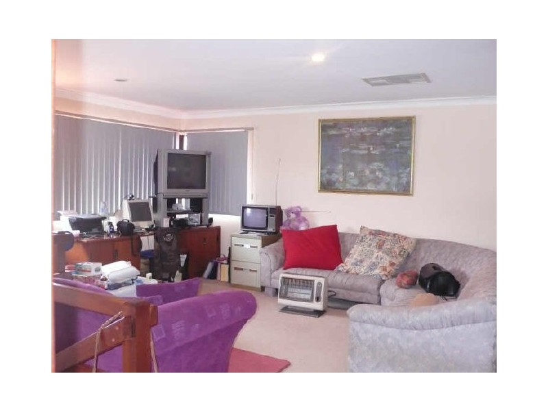 15 Stevenage Street, Huntingdale WA 6110