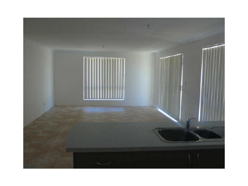 2 Balgraup Drive, Gosnells WA 6110